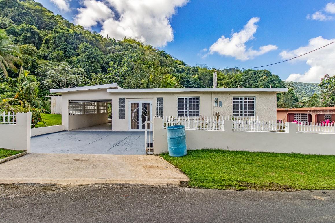 COMM. PLAYITA - Residential Lease