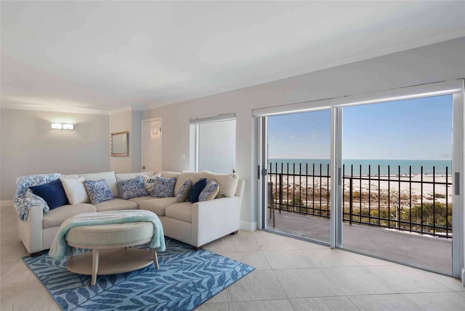 ST ARMAND TOWERS - Residential