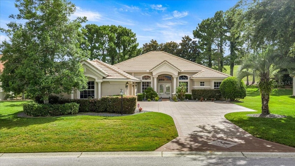 Photo of 1861 N Eagle Chase Drive, Hernando, FL 34442 (MLS # OM728120)