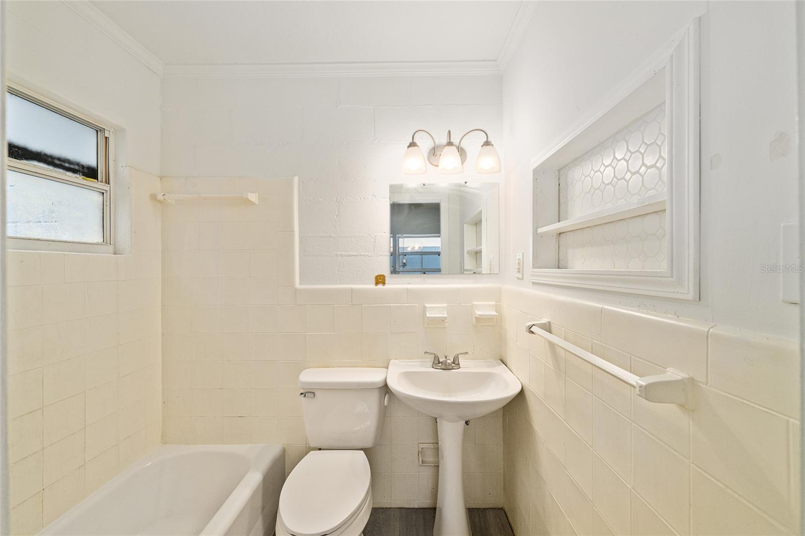 LYNNHURST - Residential