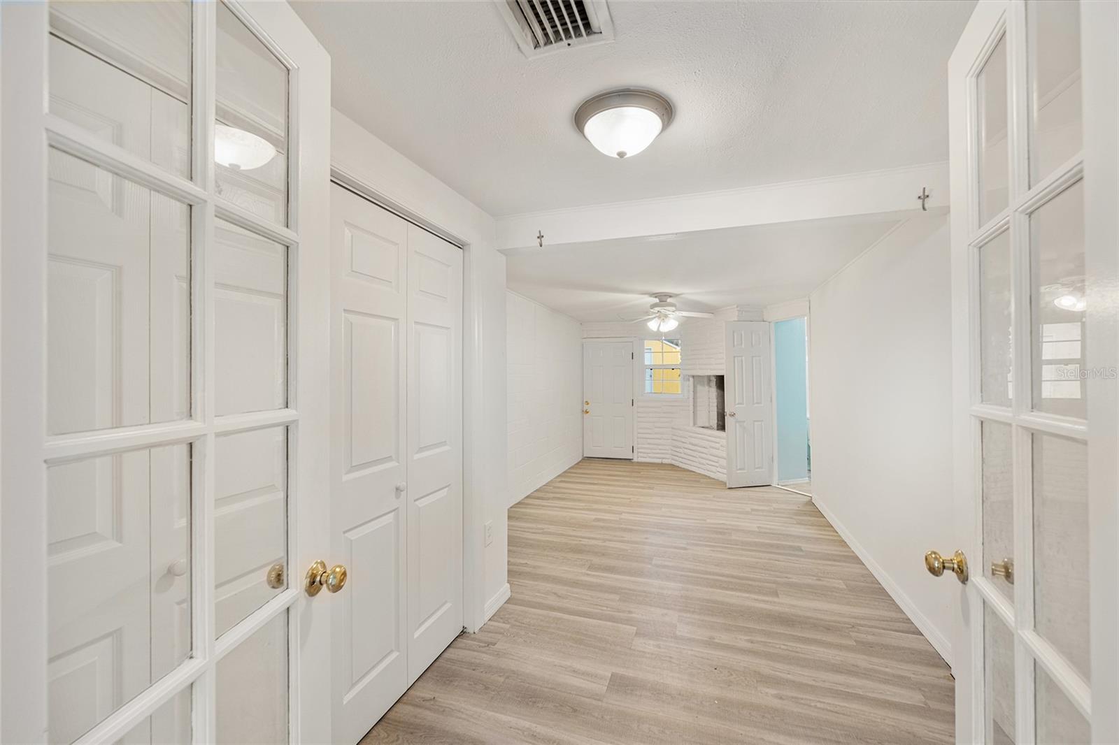 LYNNHURST - Residential