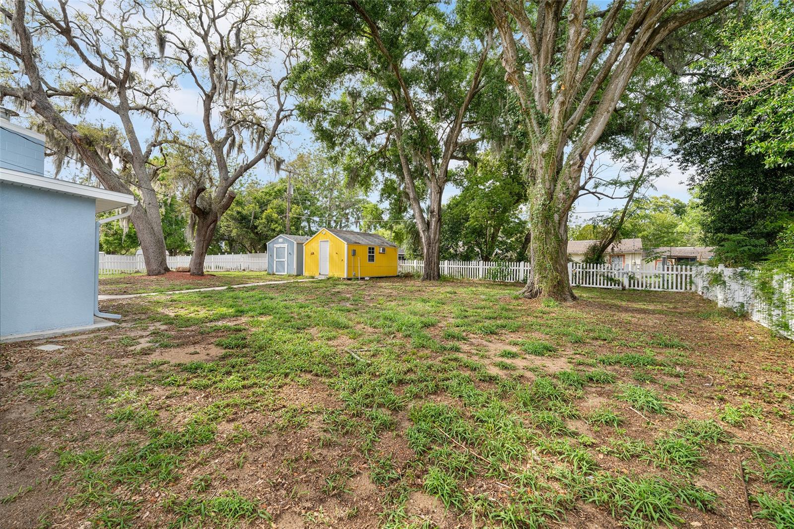 LYNNHURST - Residential
