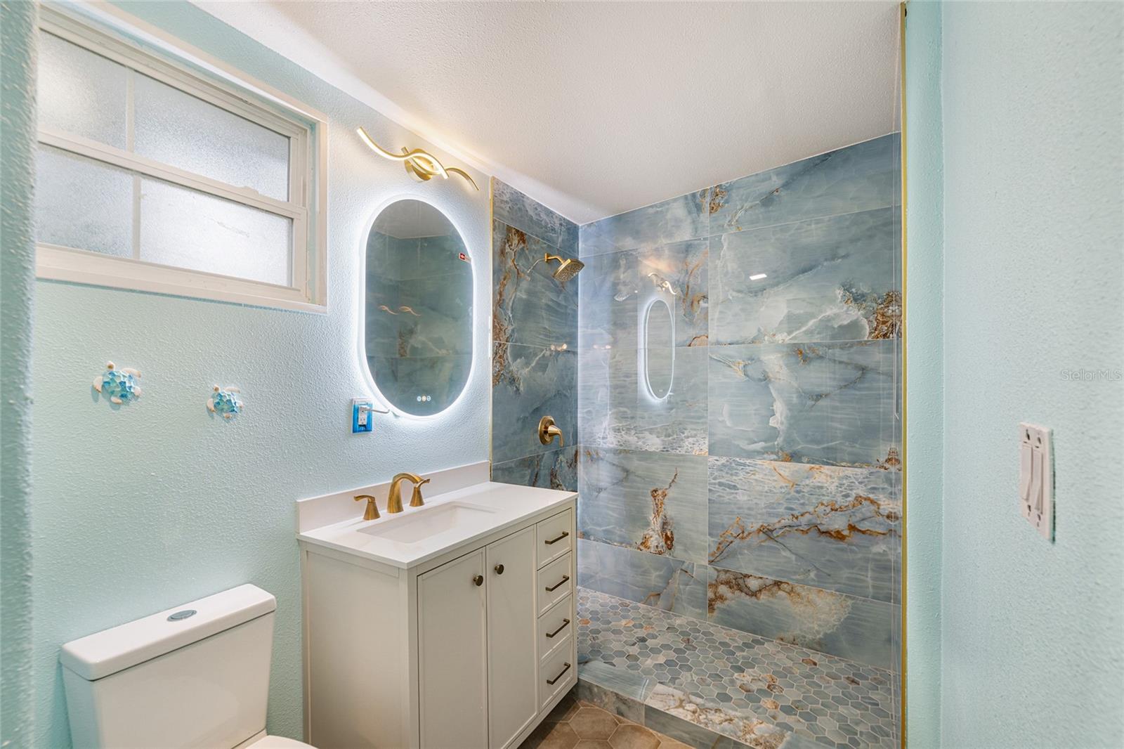LYNNHURST - Residential