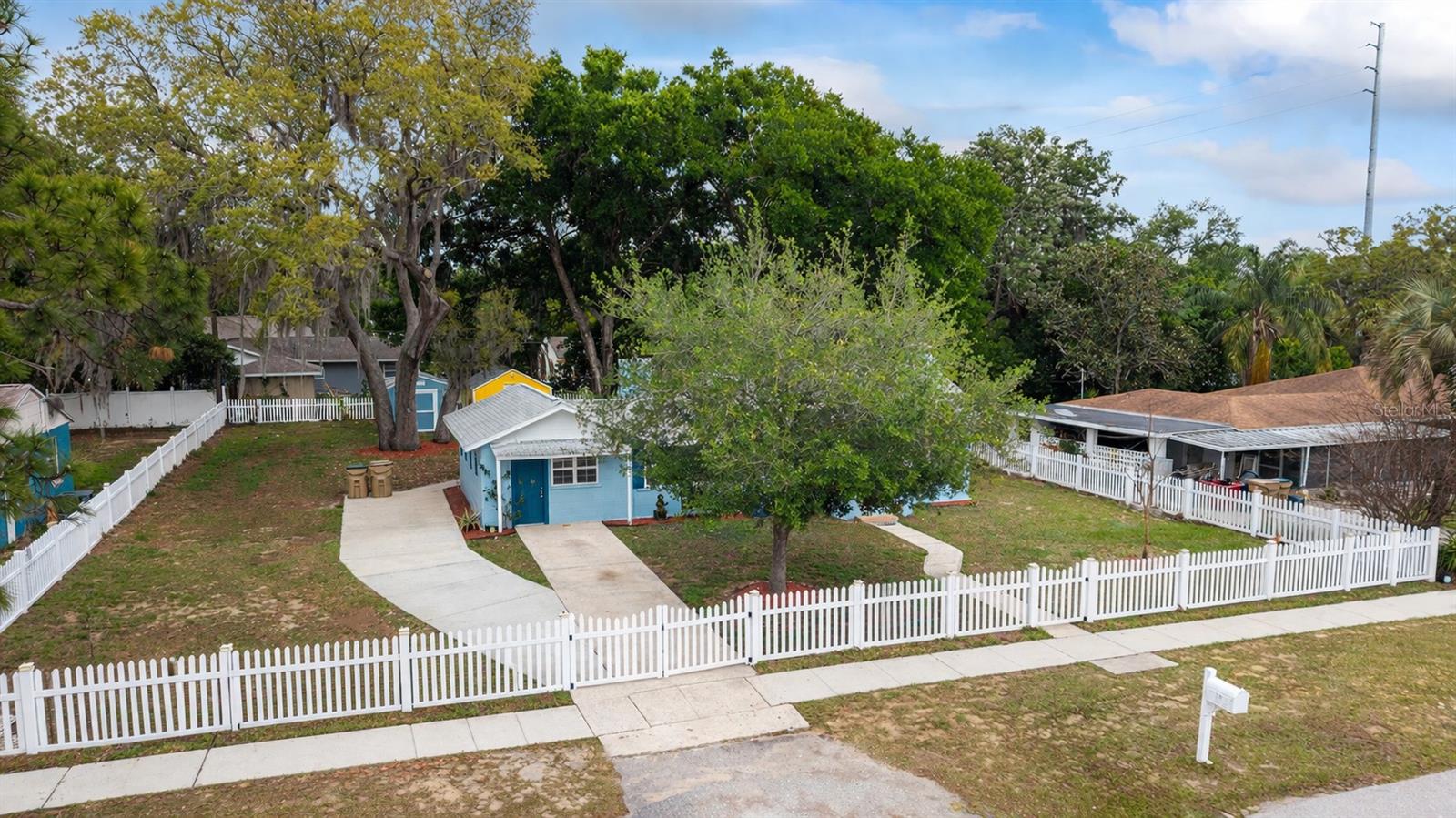LYNNHURST - Residential