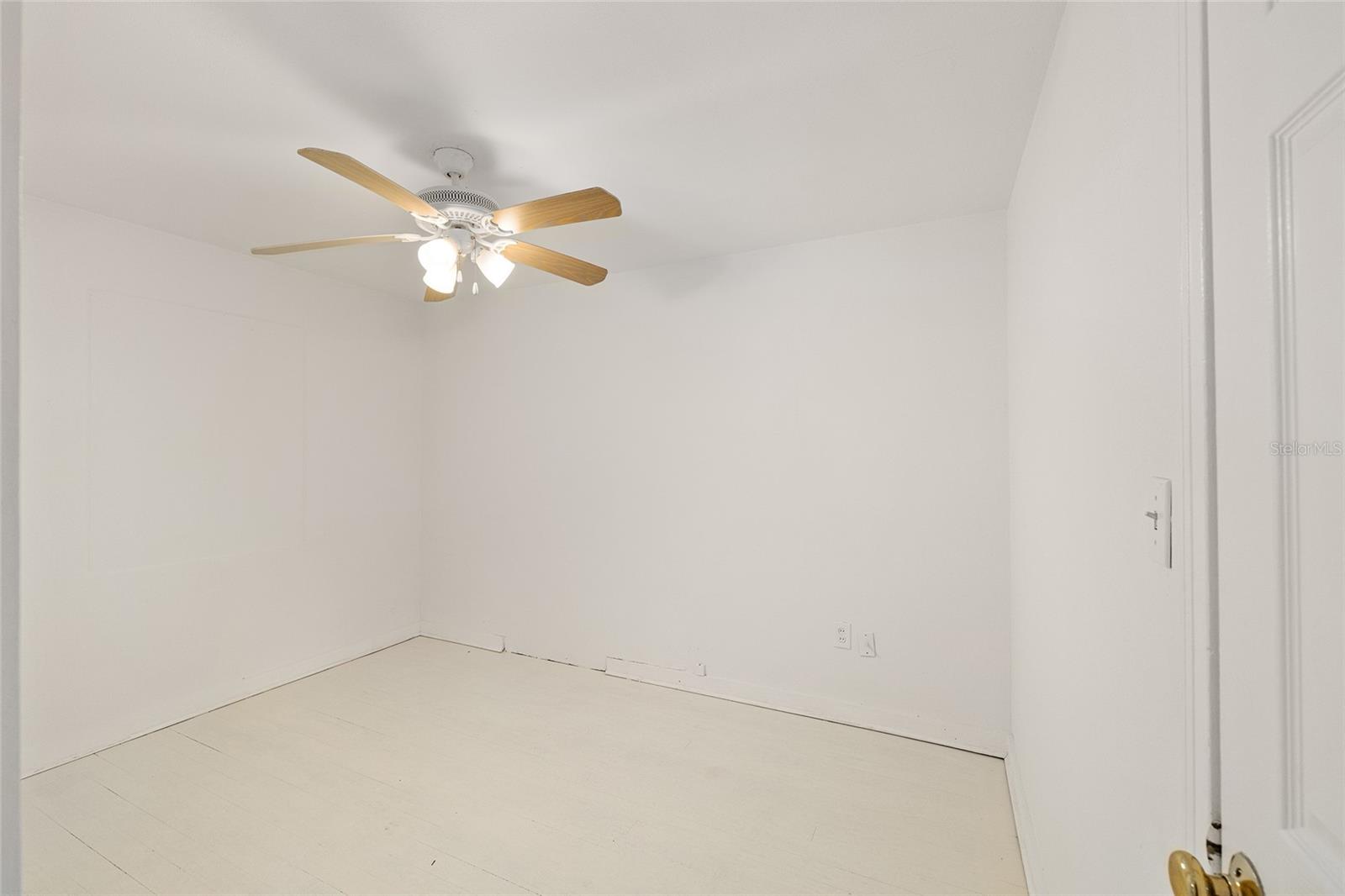 LYNNHURST - Residential