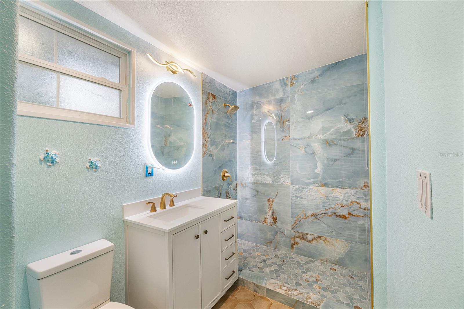 LYNNHURST - Residential