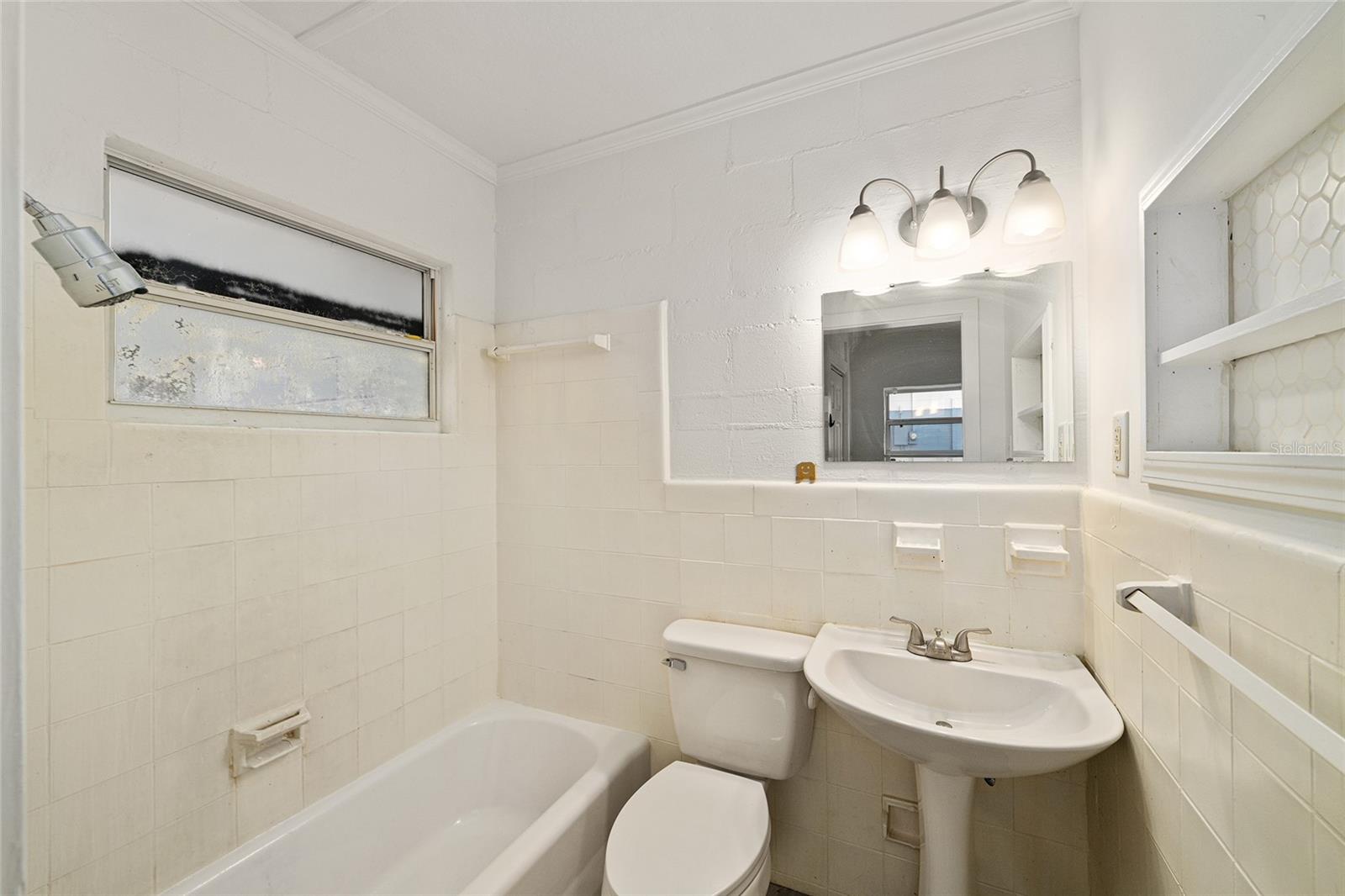 LYNNHURST - Residential