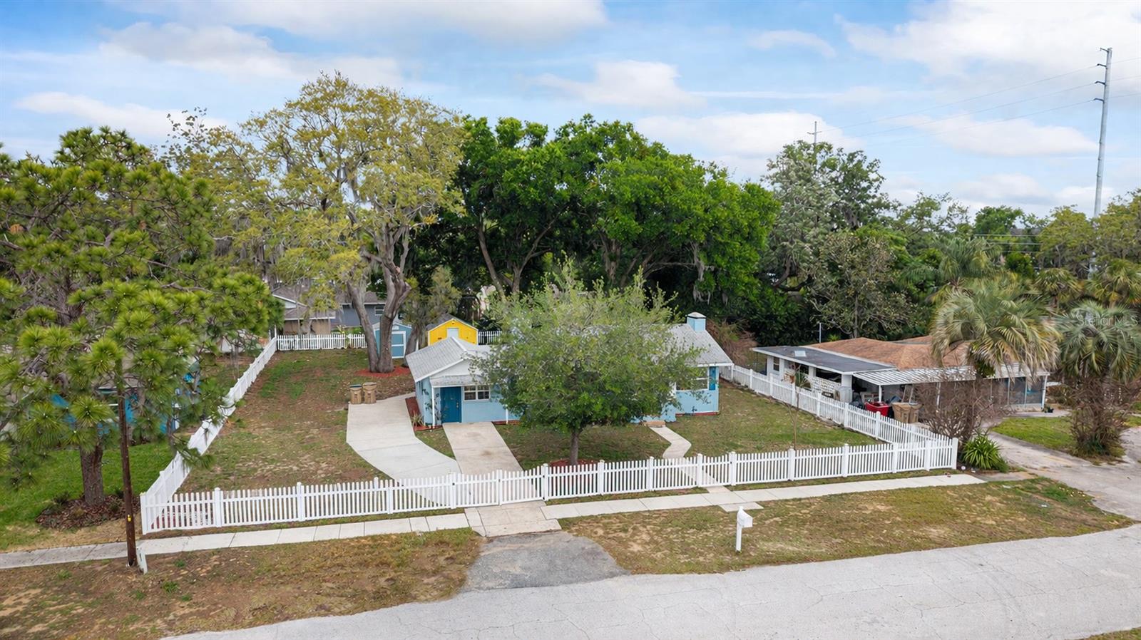 LYNNHURST - Residential