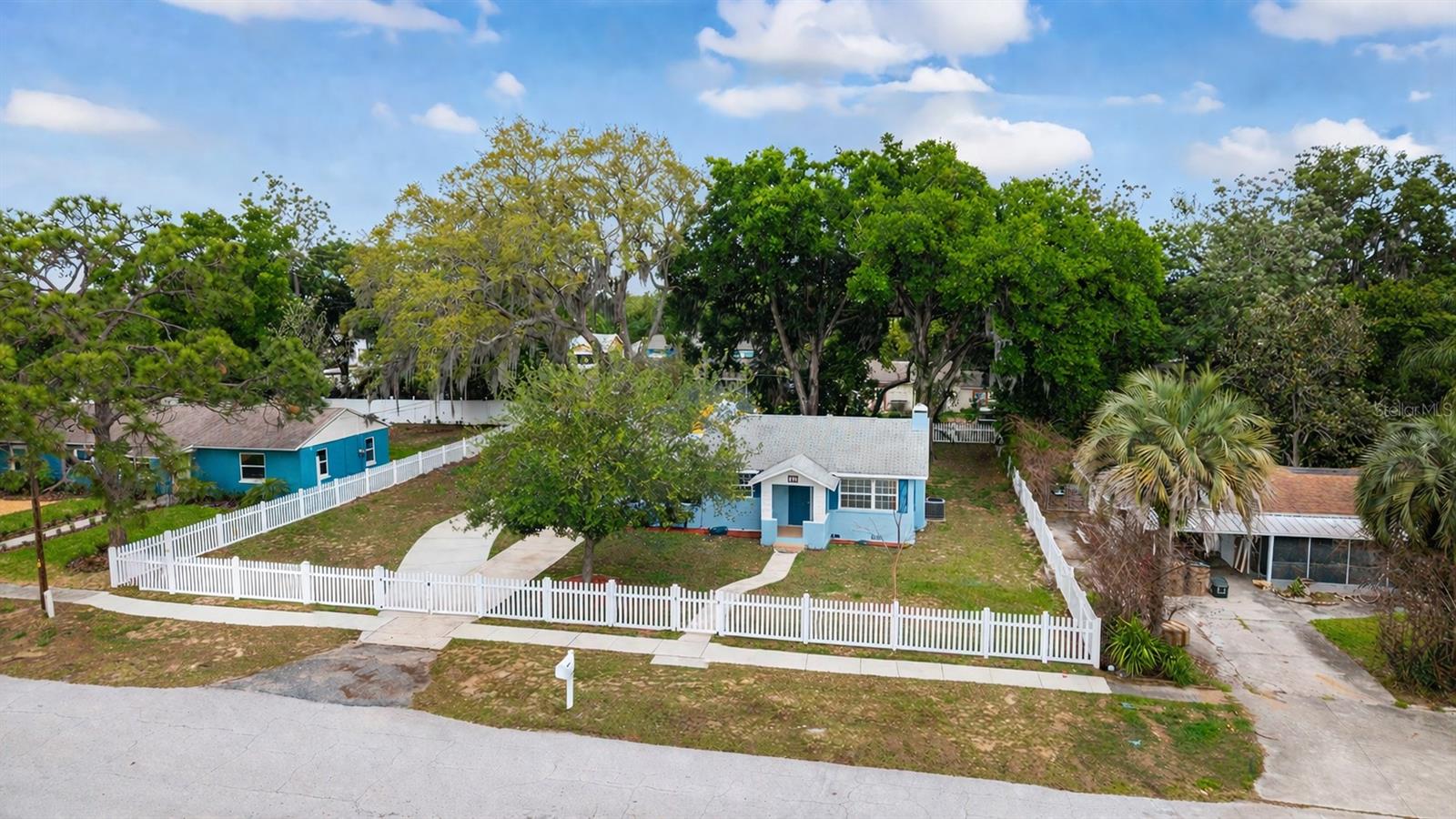 LYNNHURST - Residential