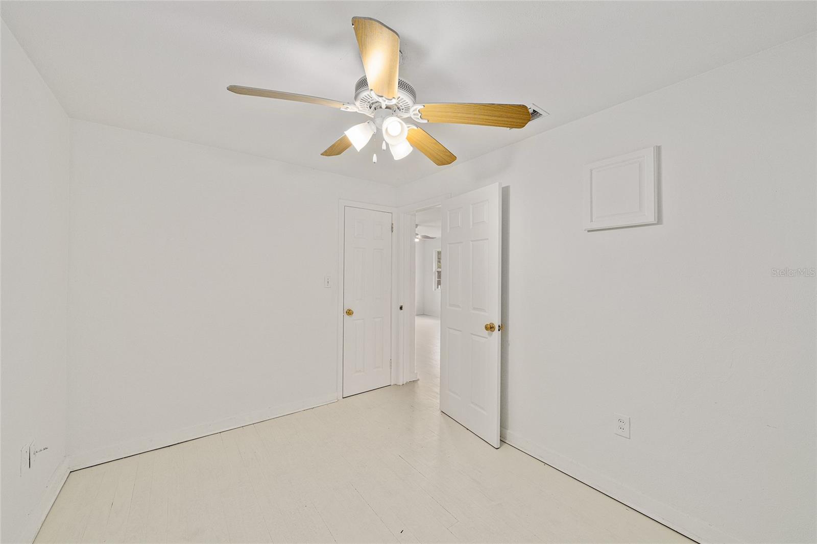 LYNNHURST - Residential