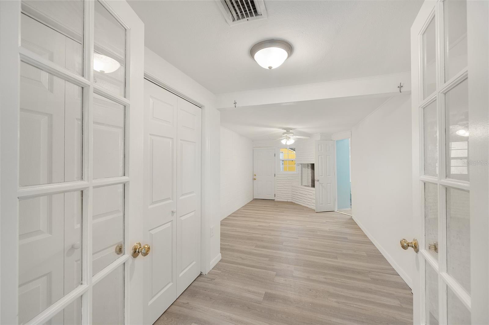 LYNNHURST - Residential