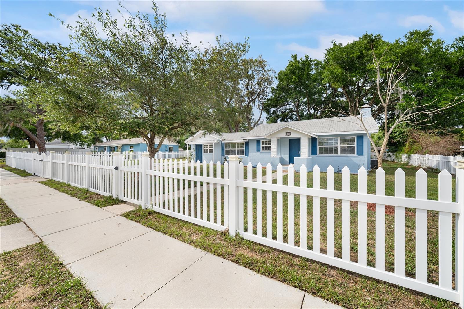 LYNNHURST - Residential