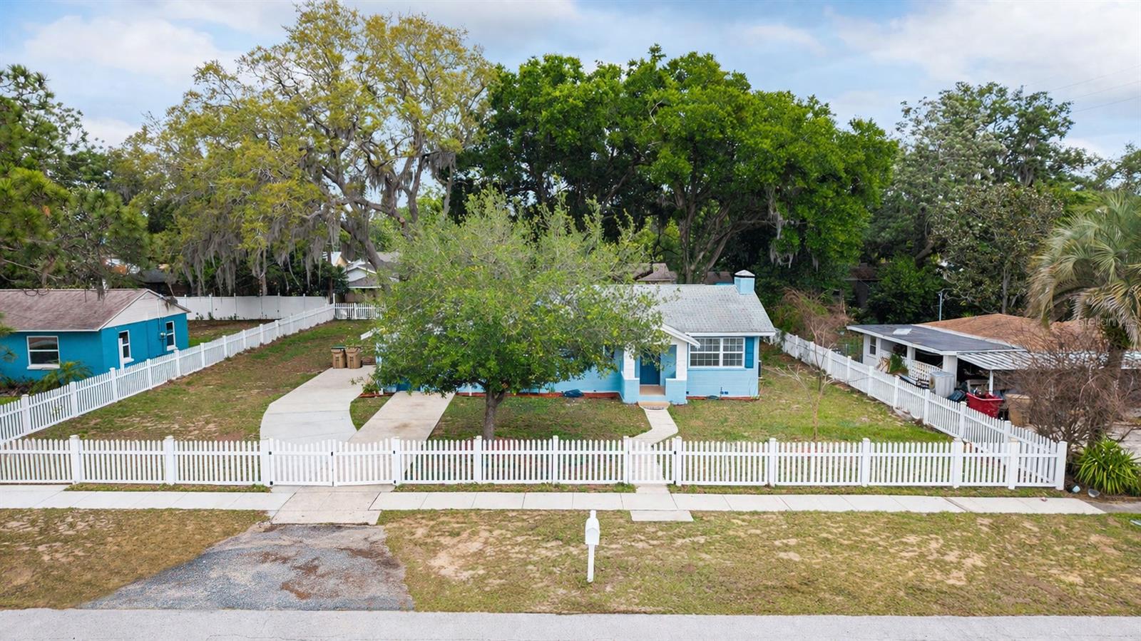 LYNNHURST - Residential