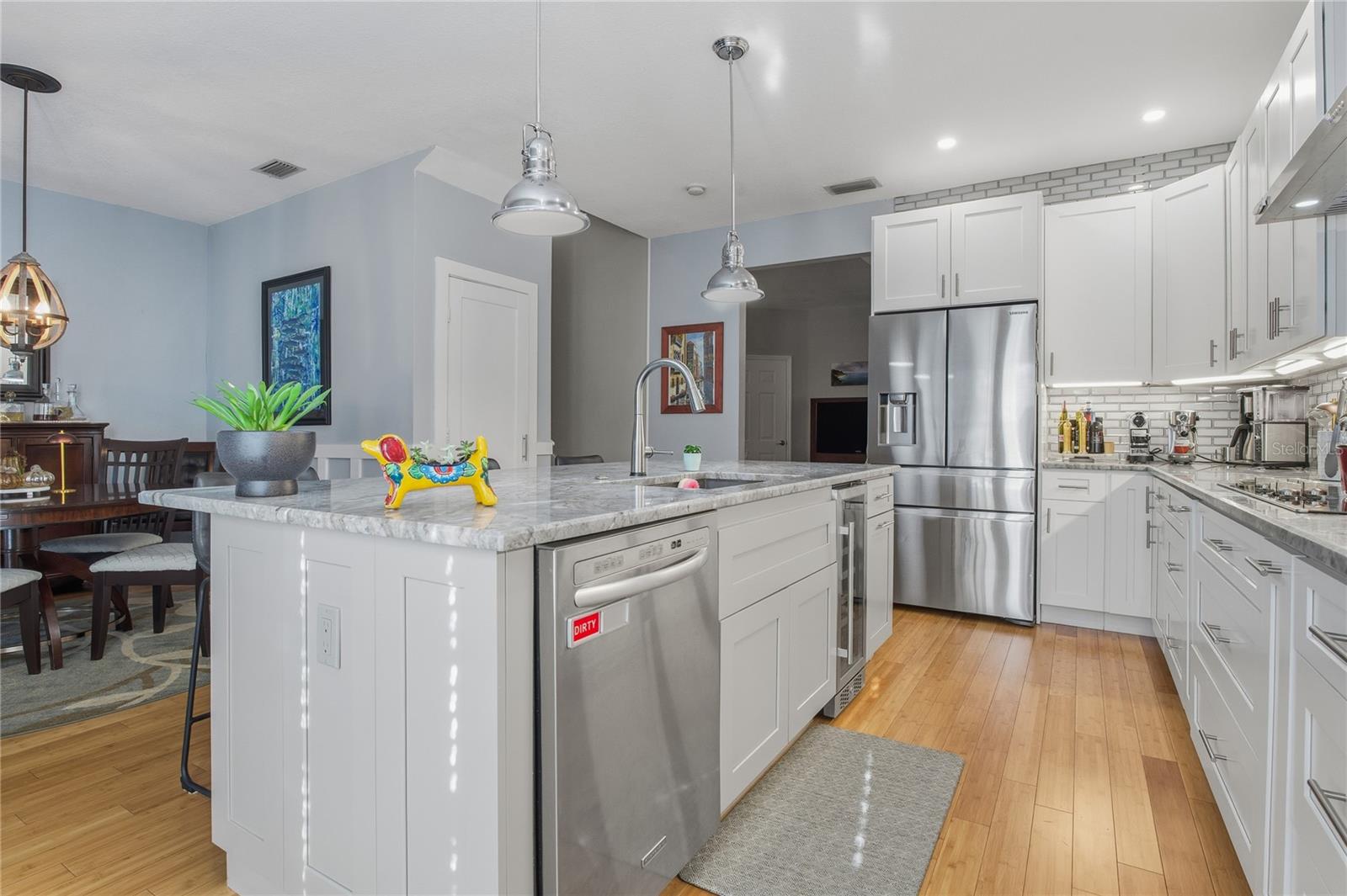 EMERALD POINTE TWNHMS AT TA - Residential