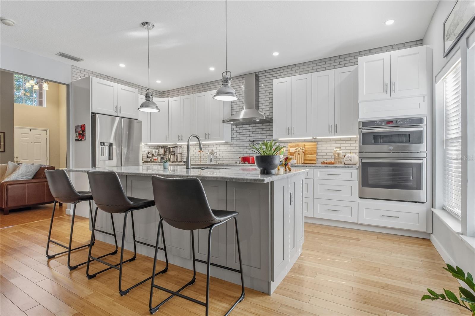 EMERALD POINTE TWNHMS AT TA - Residential