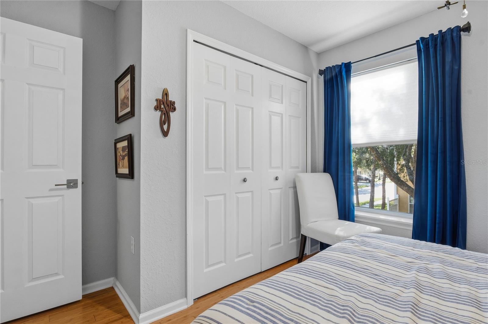 EMERALD POINTE TWNHMS AT TA - Residential