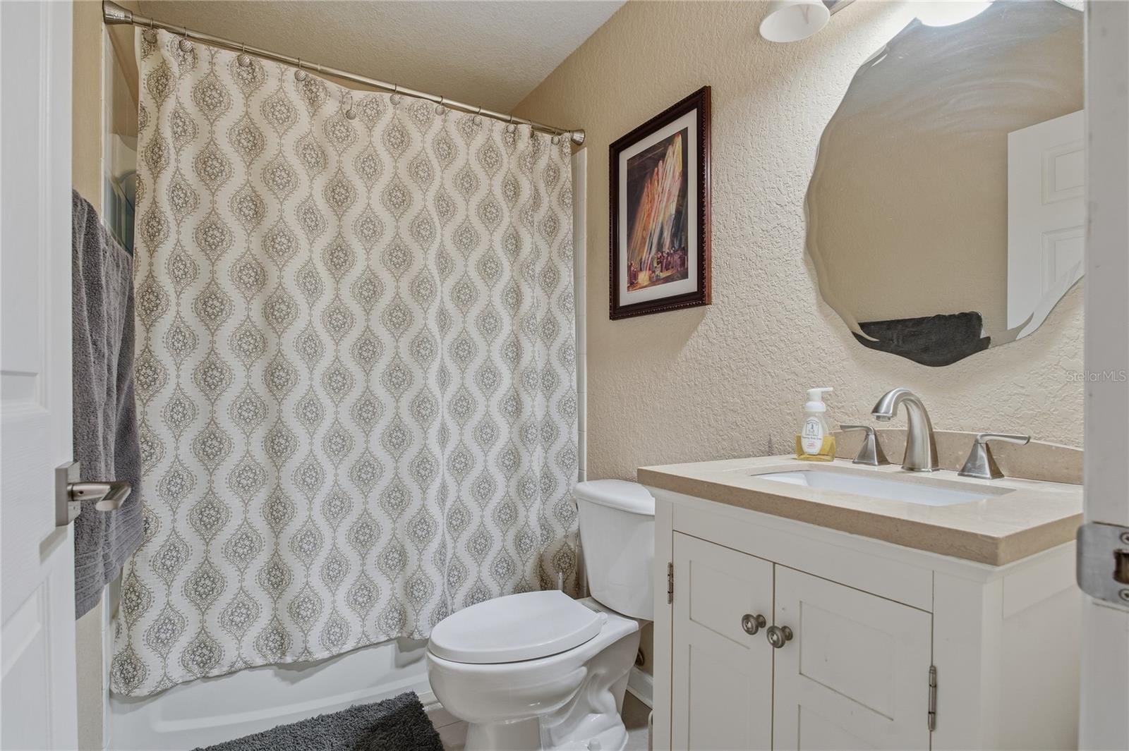 EMERALD POINTE TWNHMS AT TA - Residential