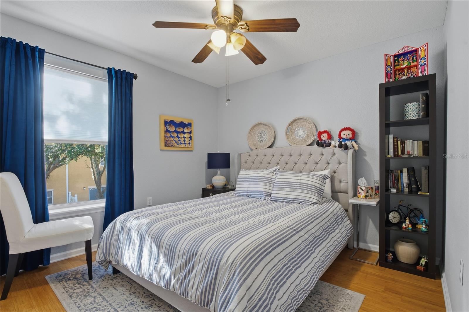 EMERALD POINTE TWNHMS AT TA - Residential