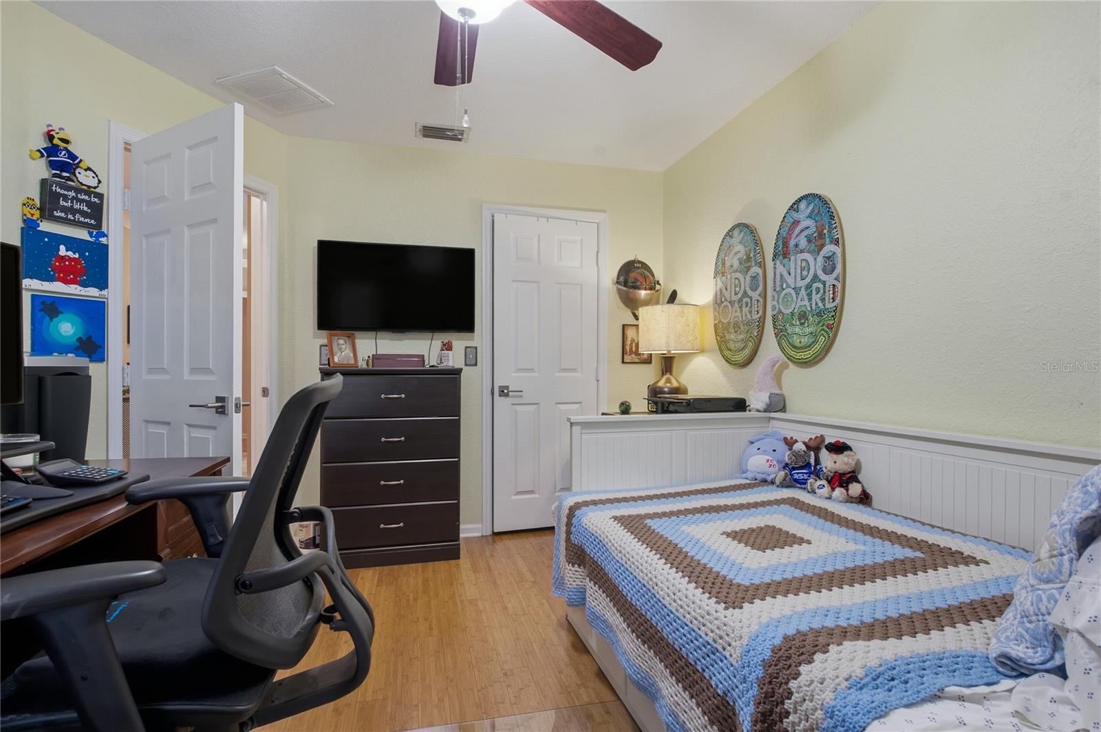 EMERALD POINTE TWNHMS AT TA - Residential