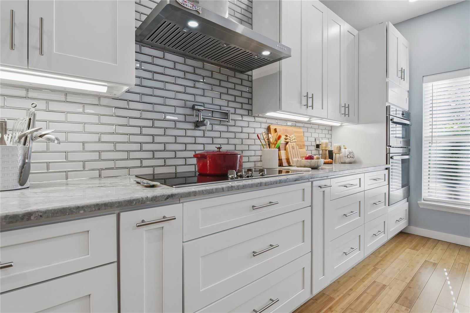 EMERALD POINTE TWNHMS AT TA - Residential