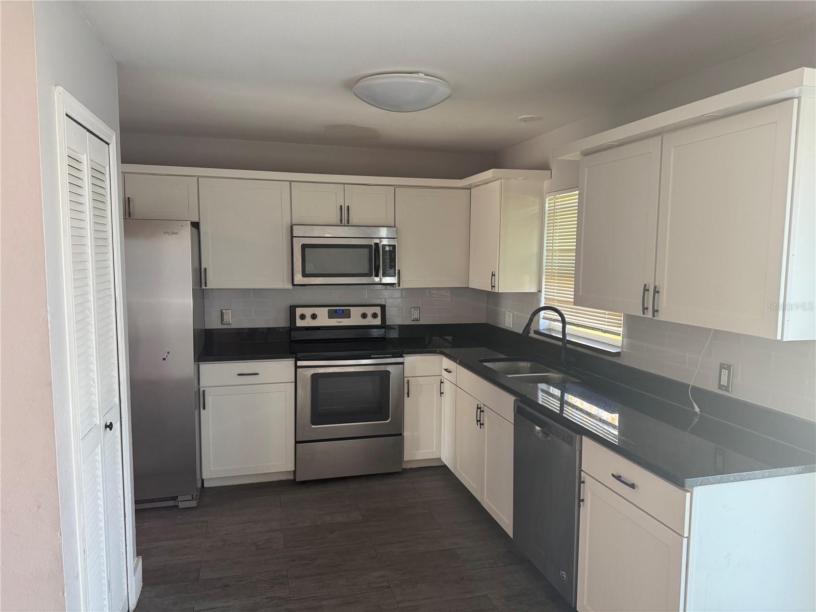 PARADISE HEIGHTS FIRST ADD - Residential Lease