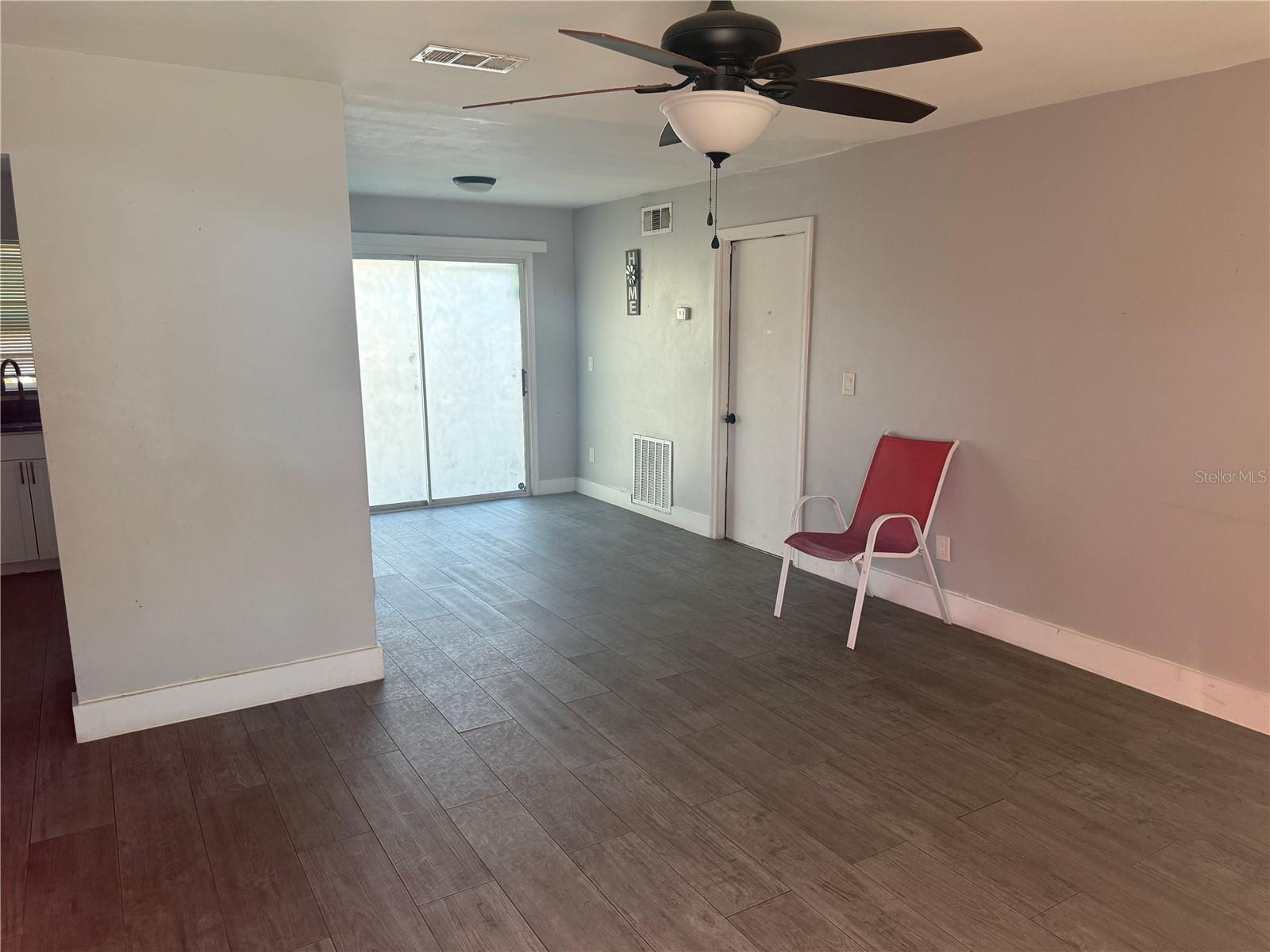 PARADISE HEIGHTS FIRST ADD - Residential Lease