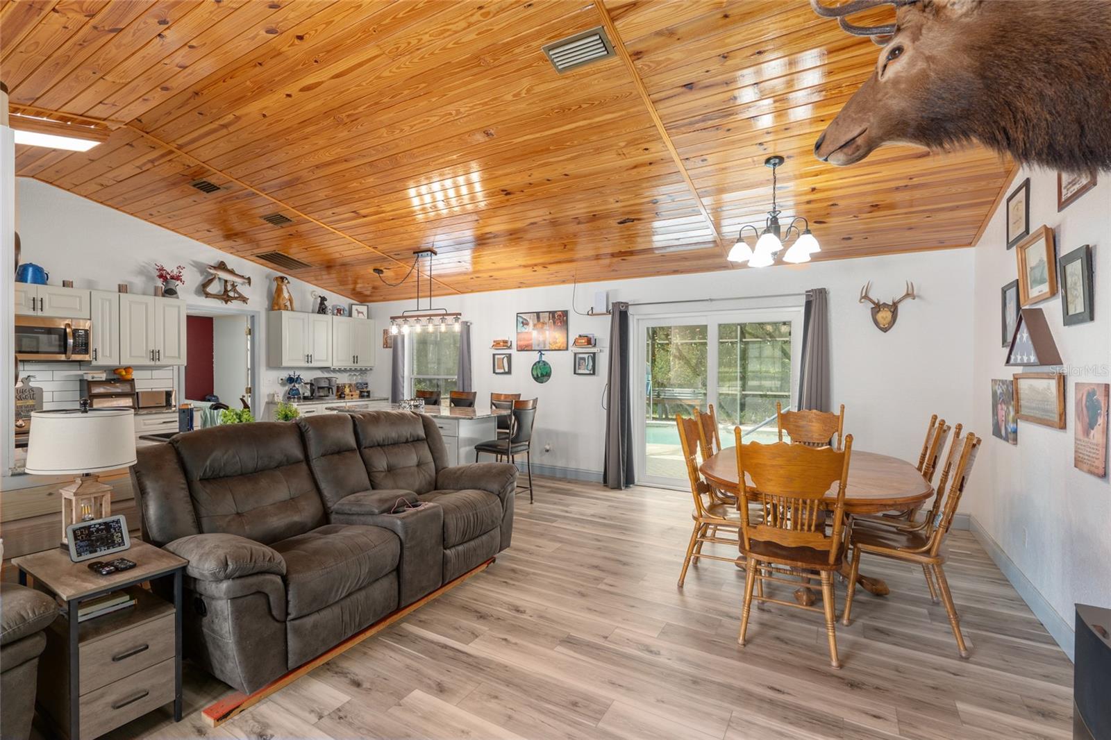 SILVER SPGS SHORES UN 36 - Residential