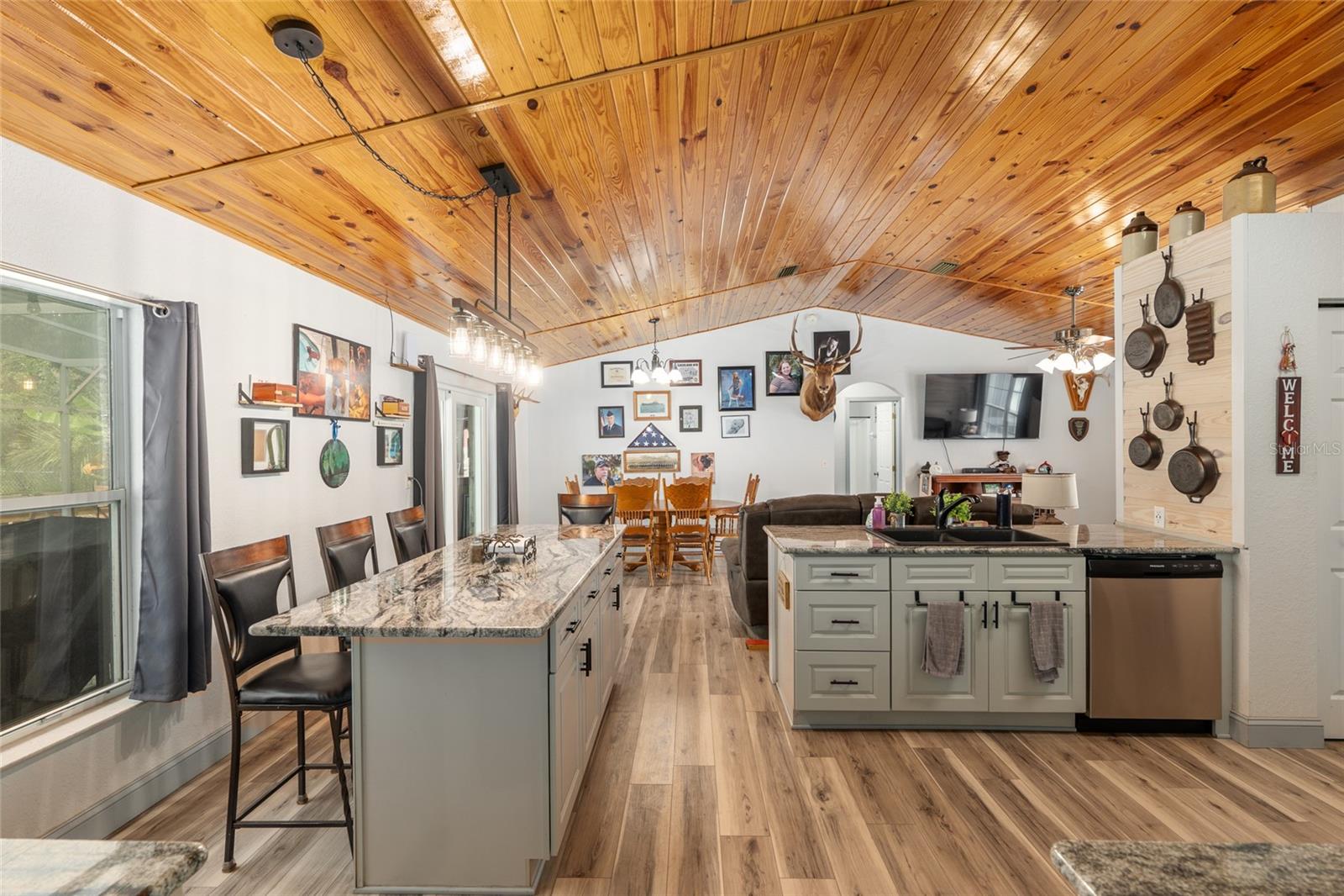 SILVER SPGS SHORES UN 36 - Residential