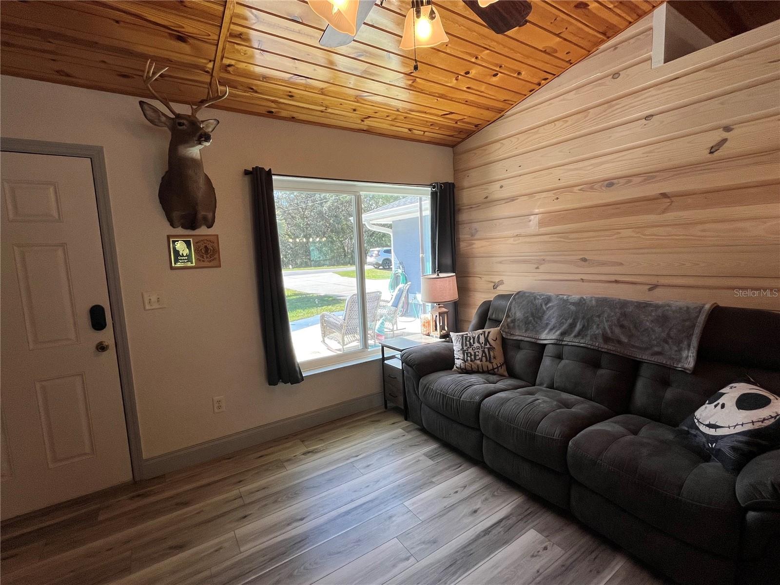 SILVER SPGS SHORES UN 36 - Residential