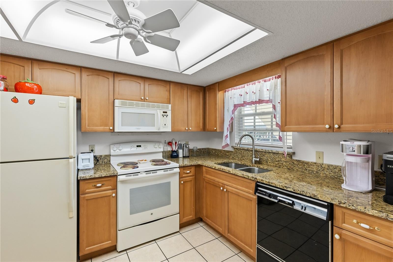 Search Properties for Sale 2 942 CAPRI ISLES BOULEVARD 105