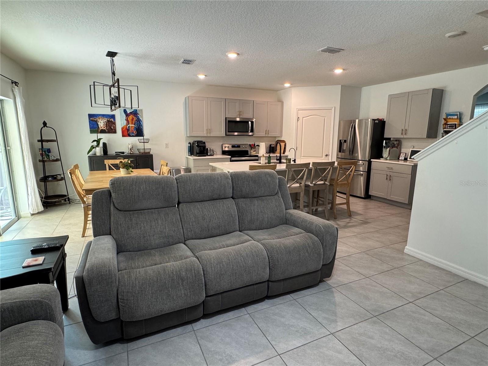 VICTORIA OAKS PH A - Residential