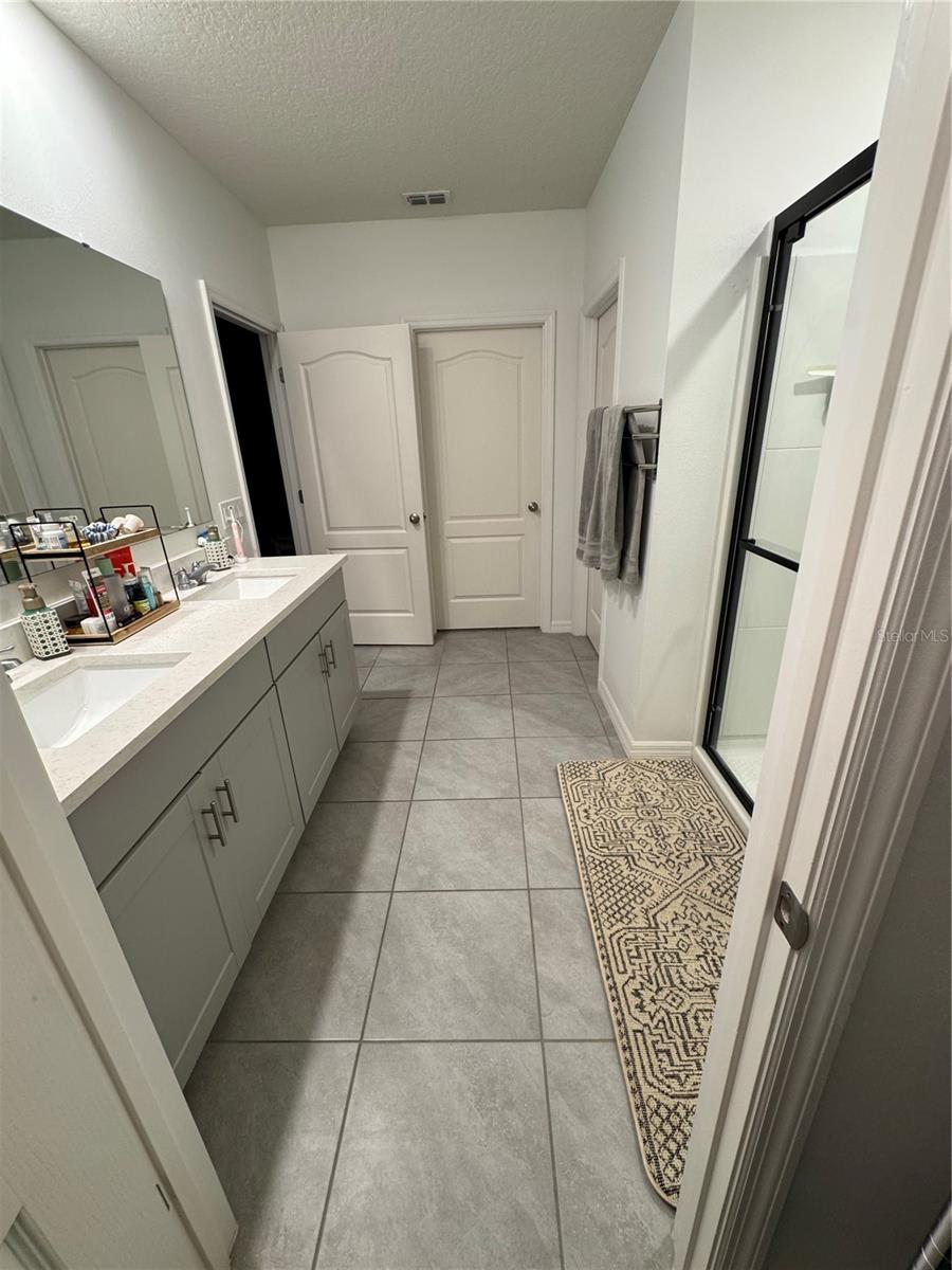VICTORIA OAKS PH A - Residential