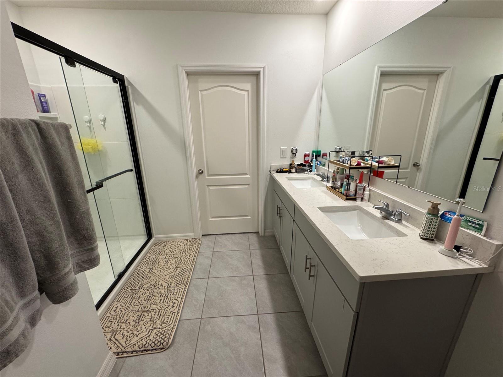 VICTORIA OAKS PH A - Residential