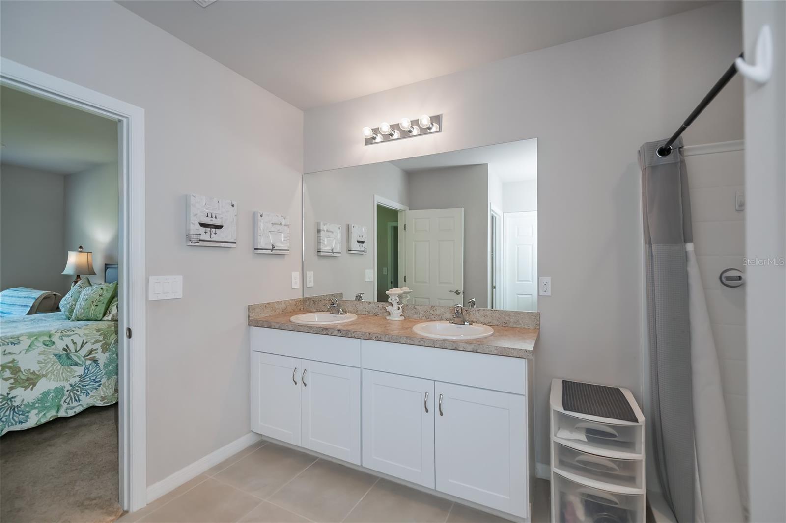 RIVER CLUB - Residential