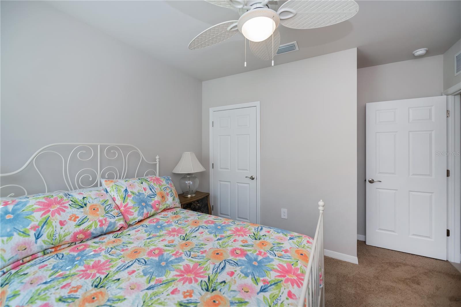 RIVER CLUB - Residential