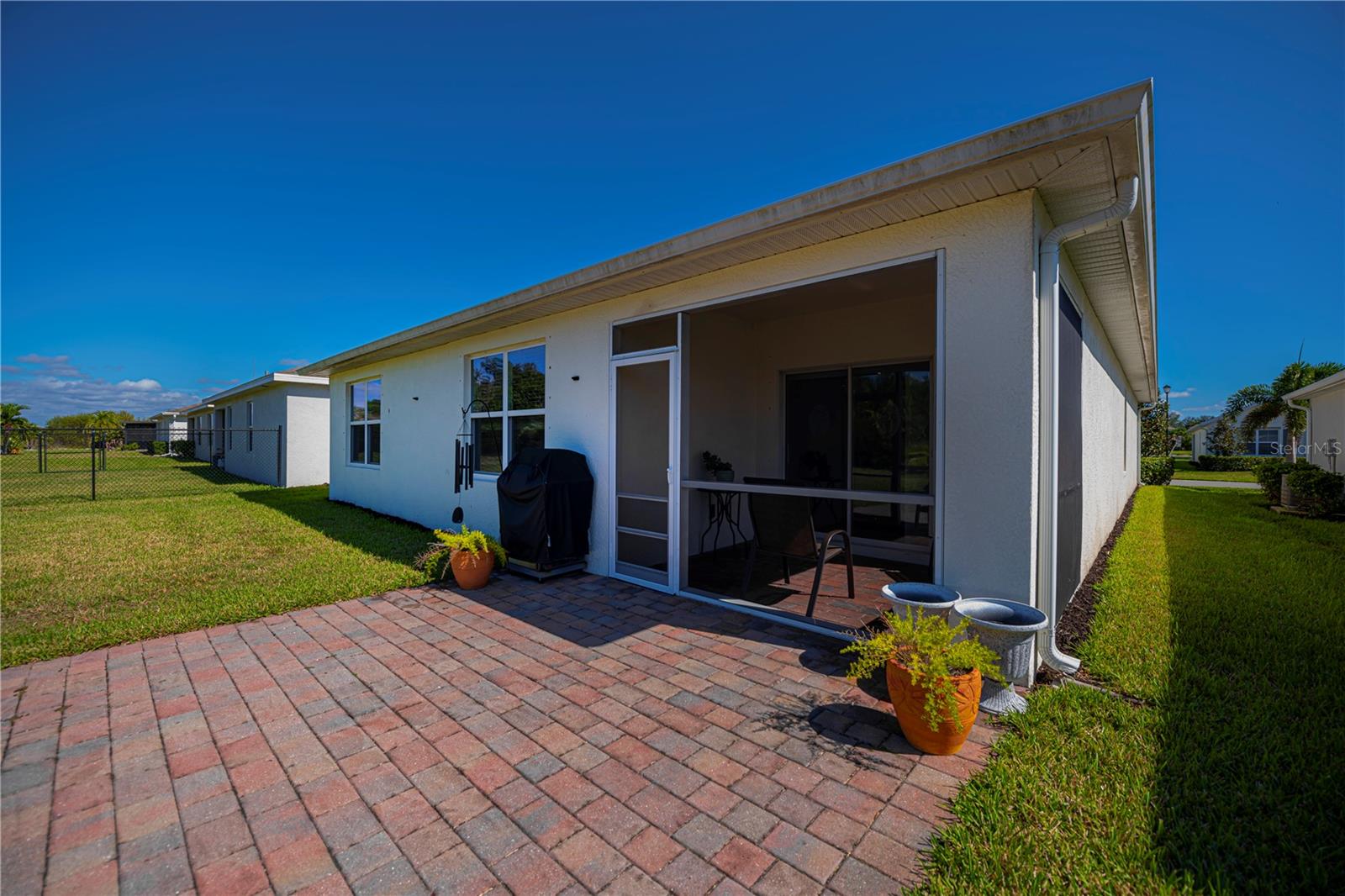 RIVER CLUB - Residential