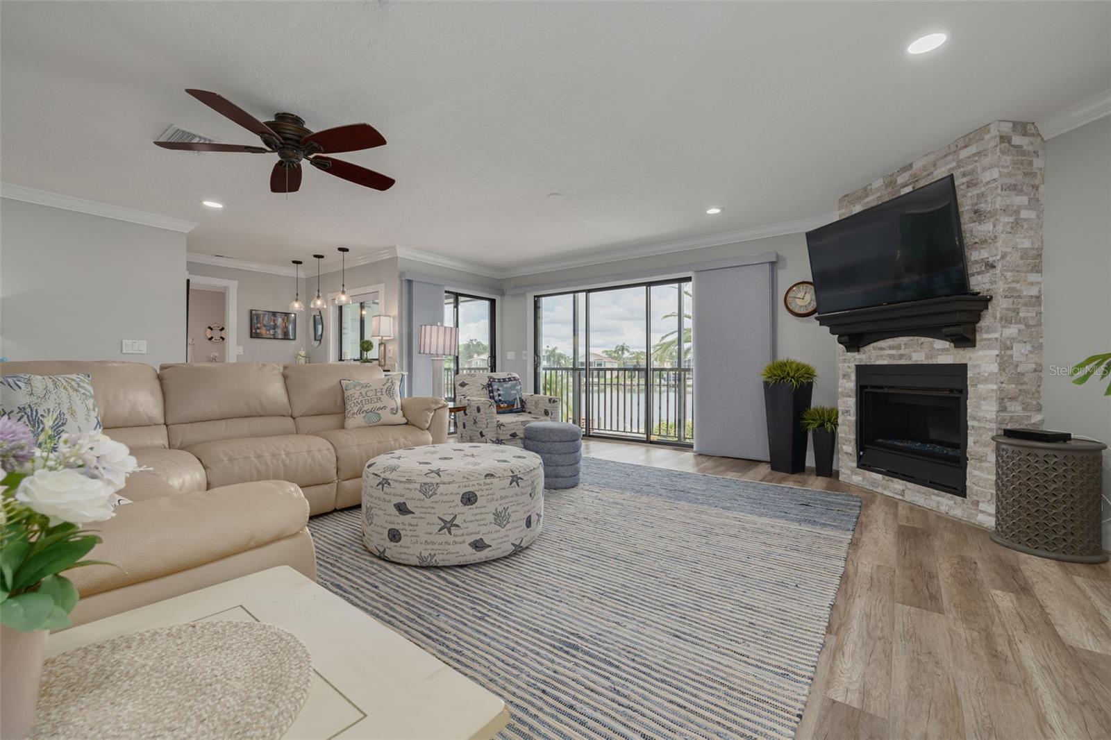 6206 BAYSIDE DRIVE