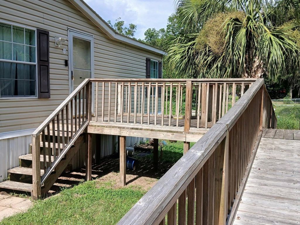 Photo of 17164 SW 128th Place, Archer, FL 32618 (MLS # GC536703)
