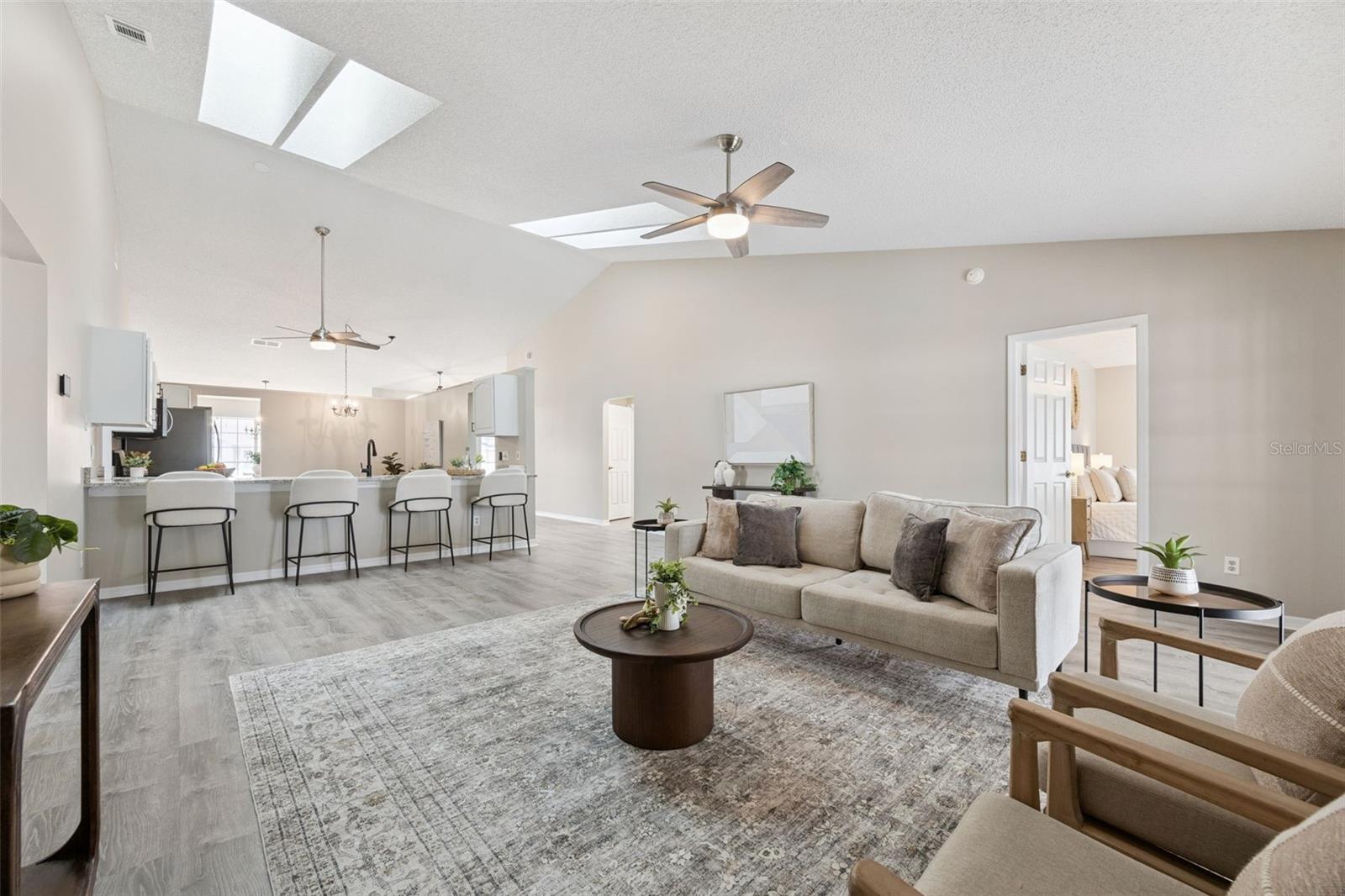 WATERFORD LAKES TR N08 - Residential