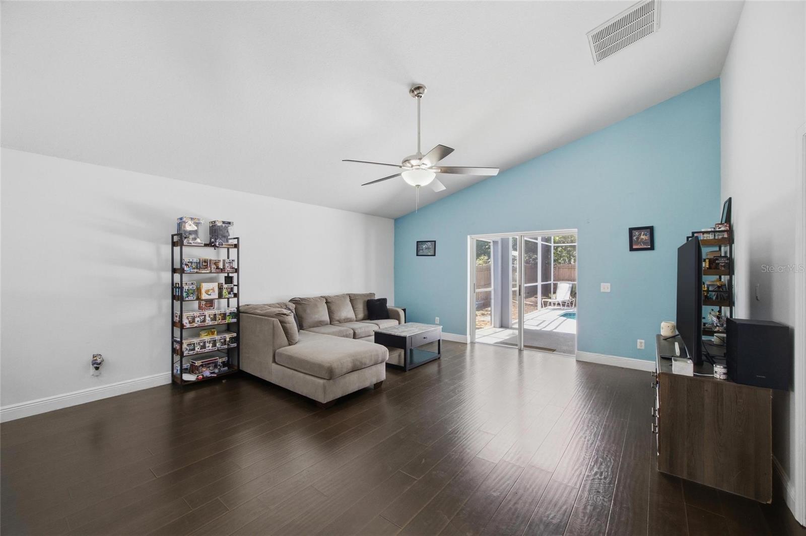 7611 WILTSHIRE PARK PLACE