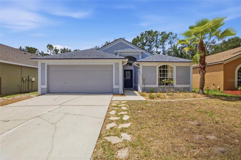 Photo of 7611 Wiltshire Park Place, Apollo Beach, FL 33572 (MLS # TB8512456)