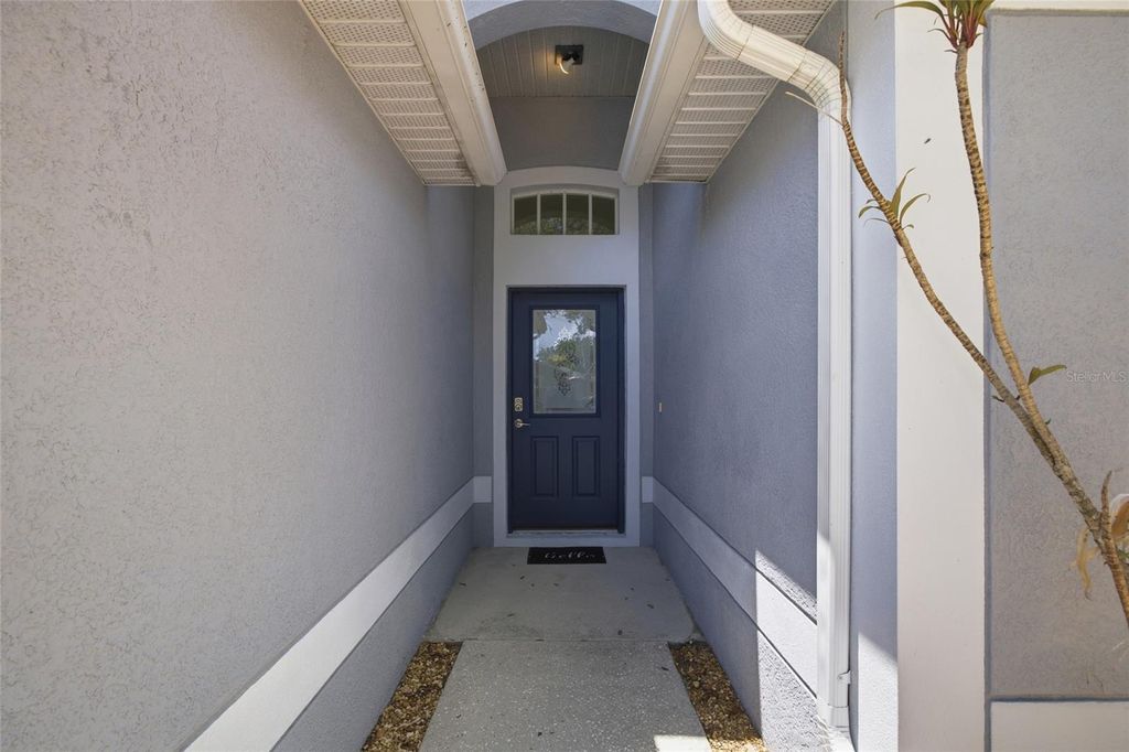 Photo of 7611 Wiltshire Park Place, Apollo Beach, FL 33572 (MLS # TB8512456)
