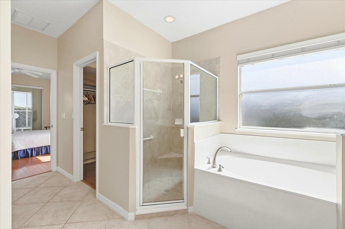 TRADITIONS PH 1 - Residential