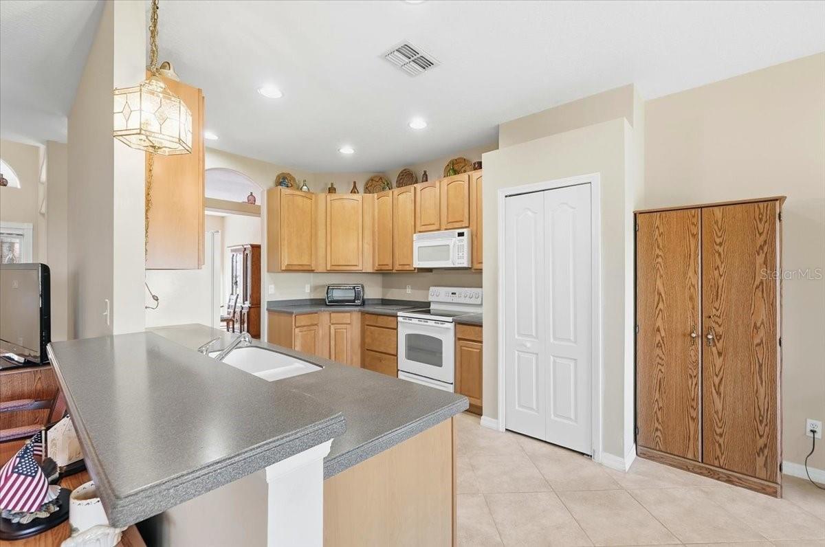 TRADITIONS PH 1 - Residential