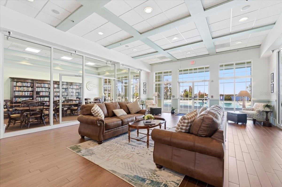 TRADITIONS PH 1 - Residential