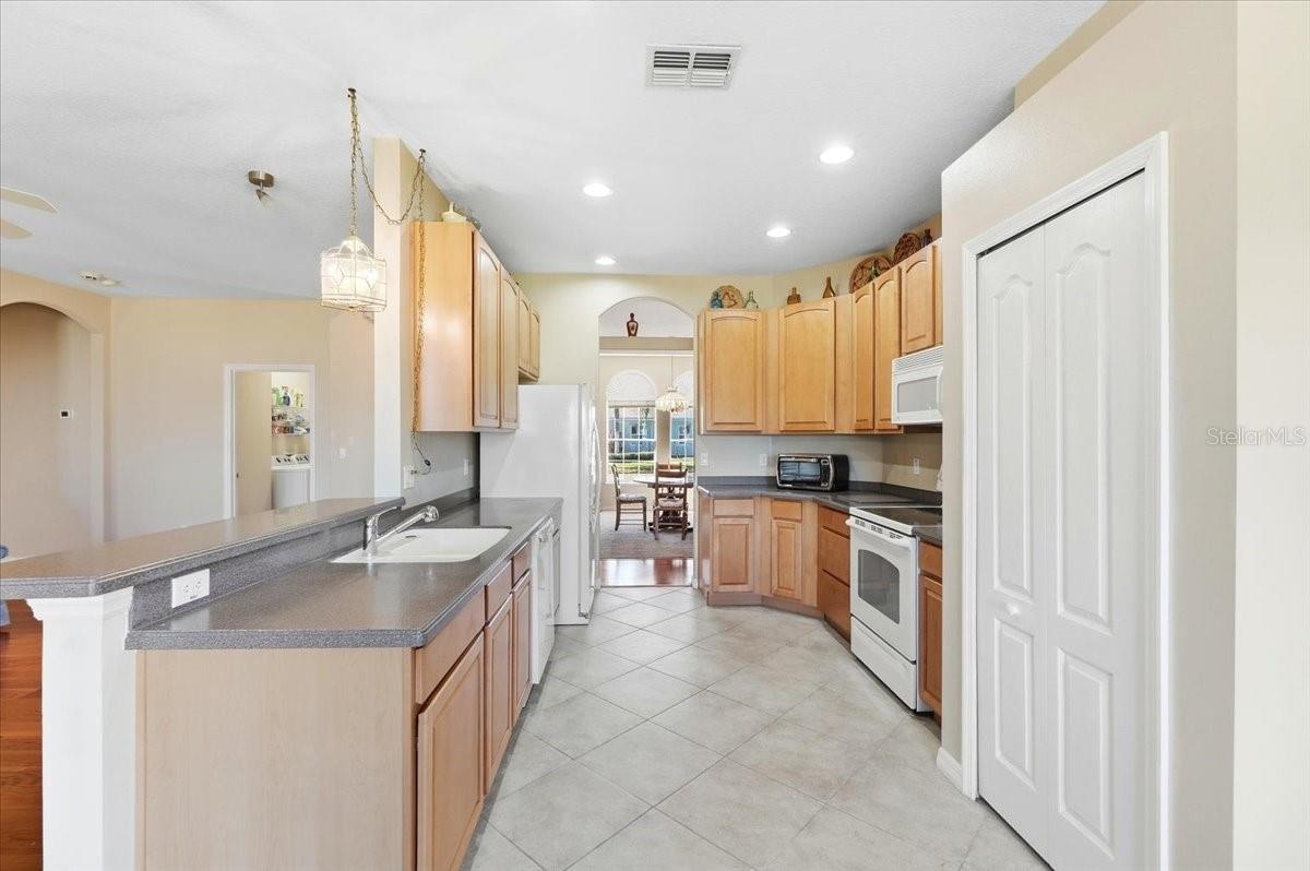 TRADITIONS PH 1 - Residential