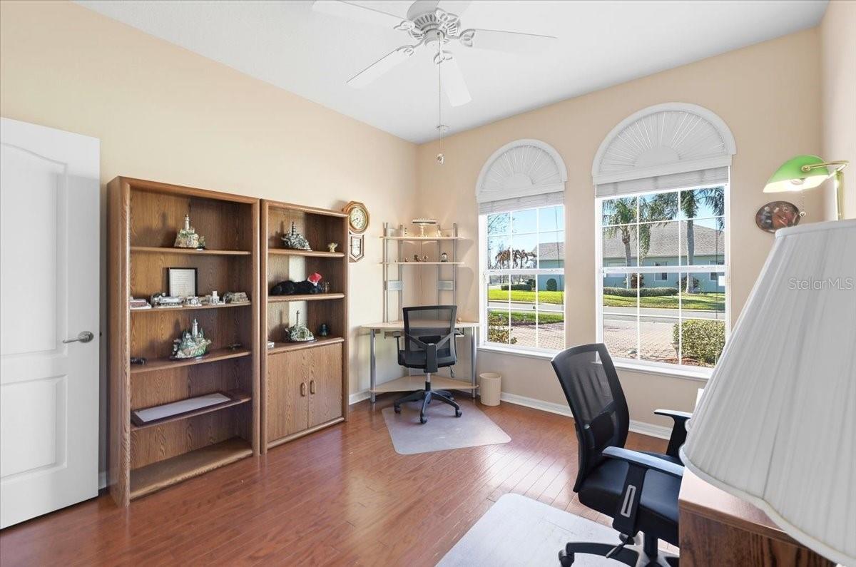 TRADITIONS PH 1 - Residential