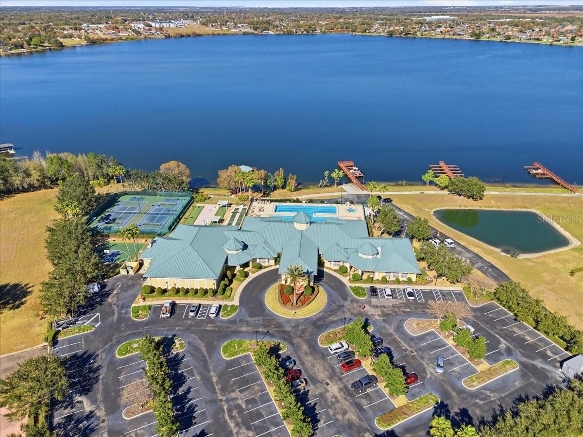 TRADITIONS PH 1 - Residential