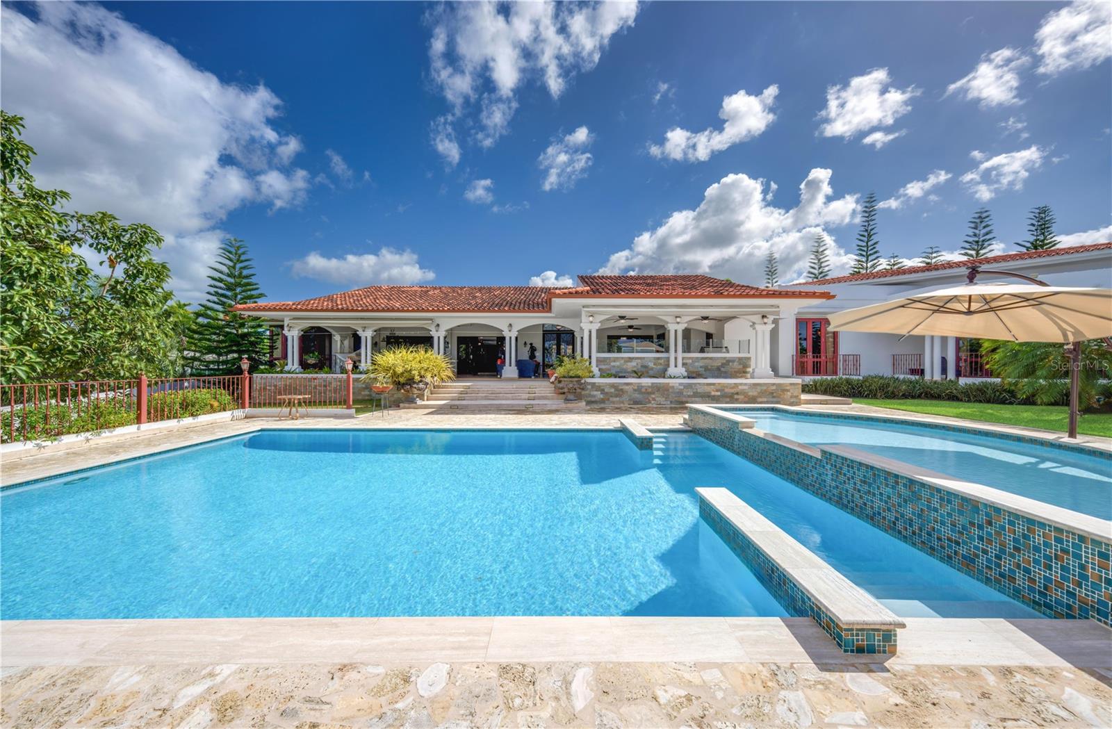 95-96 MIRADOR ST., PASEO ALTO, LOS PASEOS DE SAN JUAN