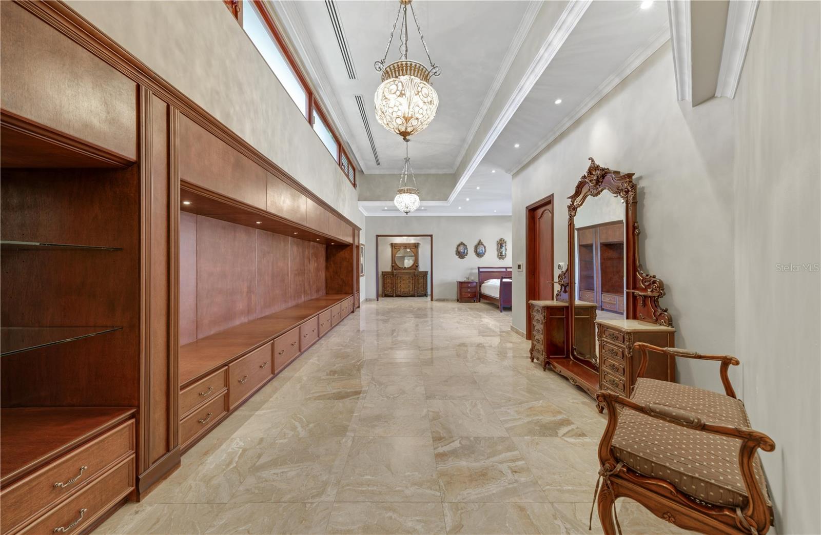 LOS PASEOS DE SAN JUAN - Residential